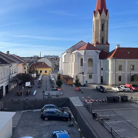 Varady's Large With Private Parking * Kosice