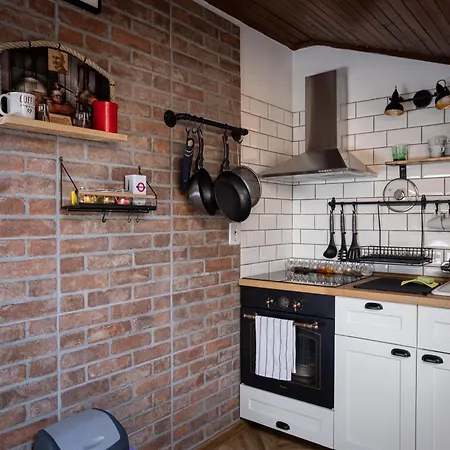 Apartment Varady's Large With Private Parking *